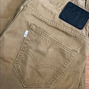 Levi’s 520 khaki jeans. 30x30.